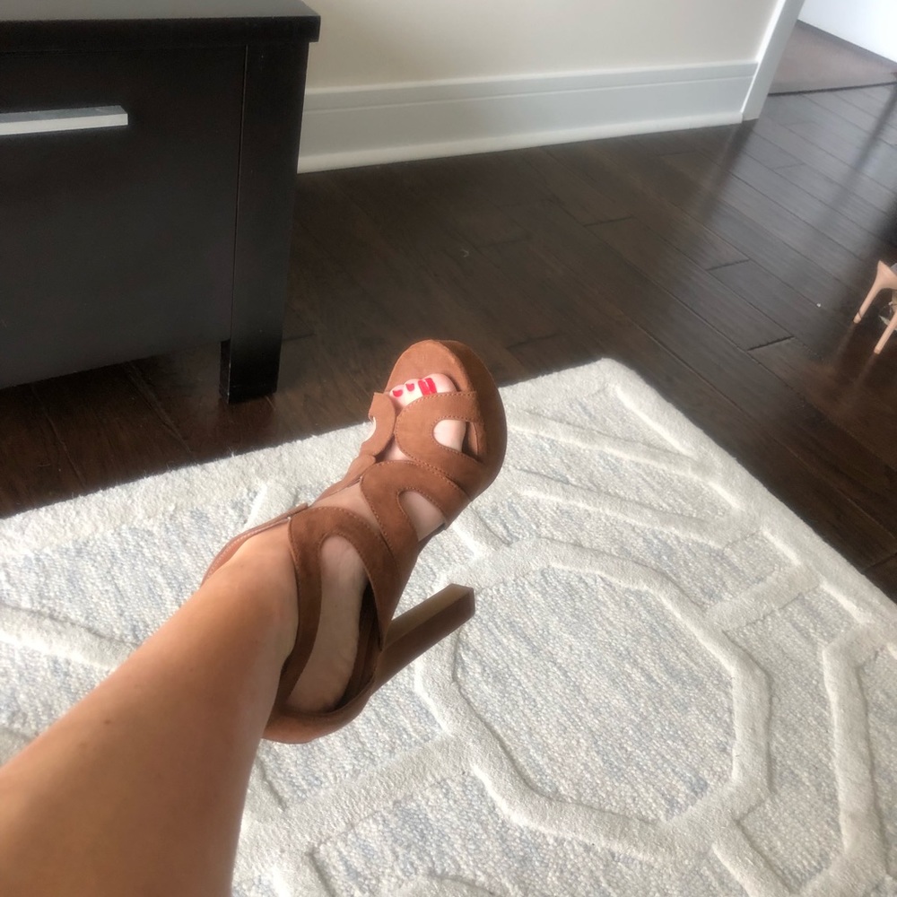 Beautiful heels SALE TODAY ONLY